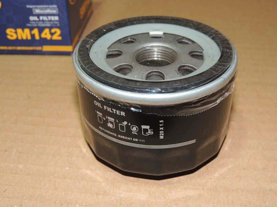 Маслен филтър SM142, M20X1,5.  2 кг. Прахов пожарогасител Ятрус 2