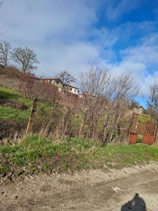 Подземлен имот в С. Храбарско