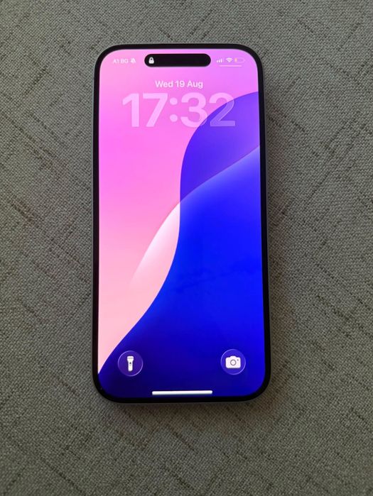 Продавам iphone 16