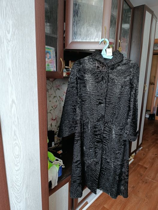 Срочно продаю шубы