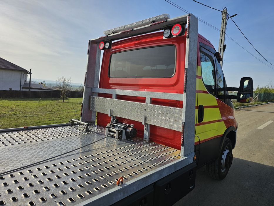 Platformă auto iveco