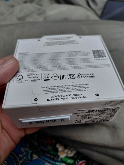 Продам наушники самсунг