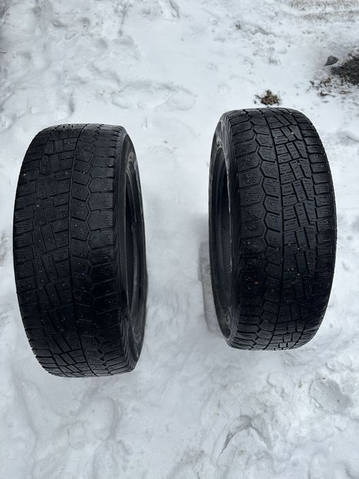 Продаю шины (2 штуки)