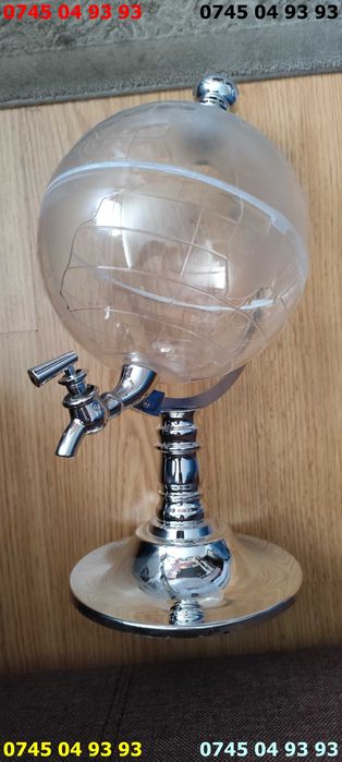 vas recipient pentru bauturi in forma de glob cu robinet