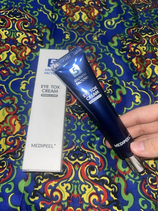 крем бля области вокруг глаз