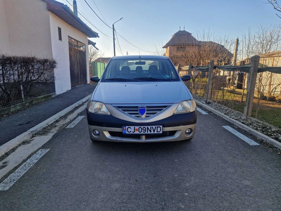 Vand Dacia Logan 2005 cu AC
