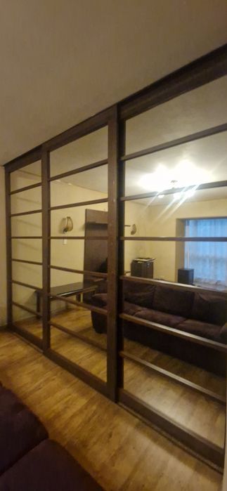 Вместительный шкаф бу