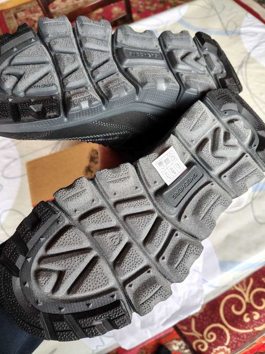 Skechers кроссовки — оригинал из США Абсолютно новые