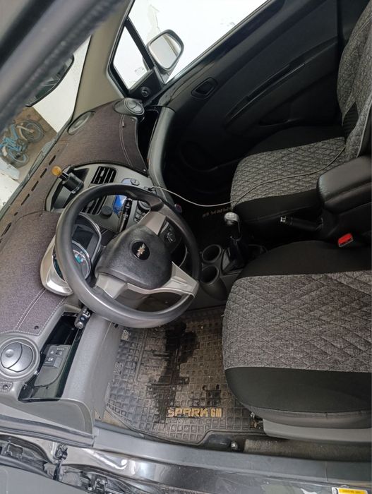 Spark sotiladi srochni