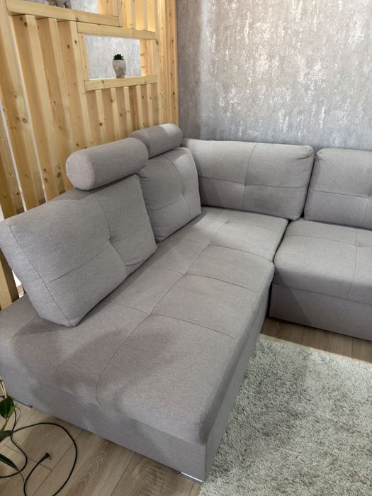 Canapea extensibila iluminat led