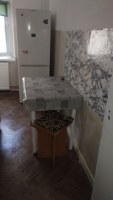 Proprietar inchiriez