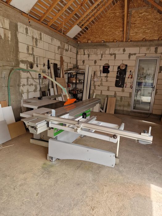 Vând utilaje producție mobila Circular cu incizor și mașina de cant