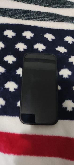 Vând iPhone 16 in stare foarte buna