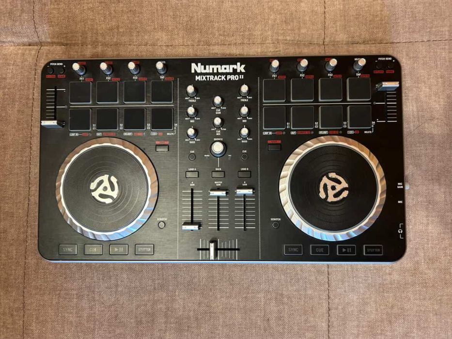 Consola DJ Numark Mixtrack Pro 2