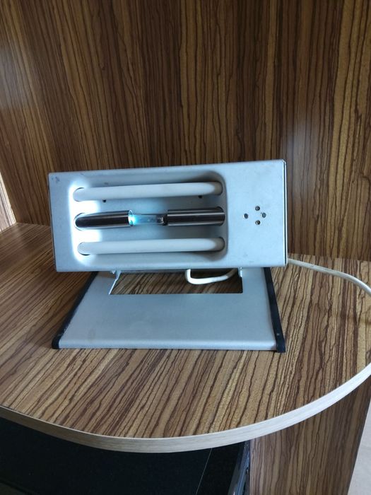 Продам ультрафиолетовую лампу