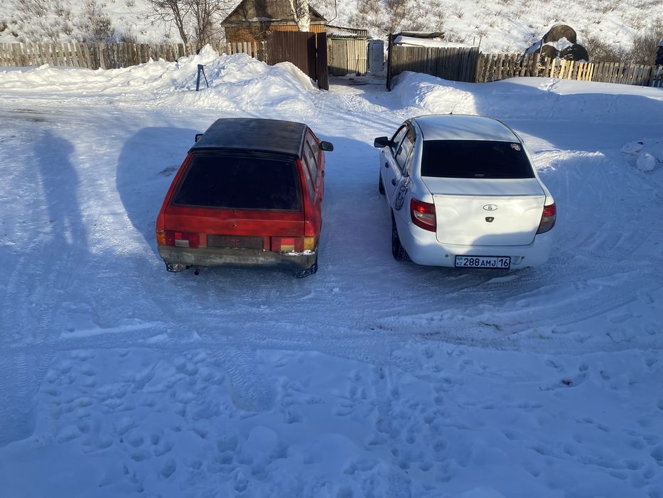 Продам ваз 2109 срочно