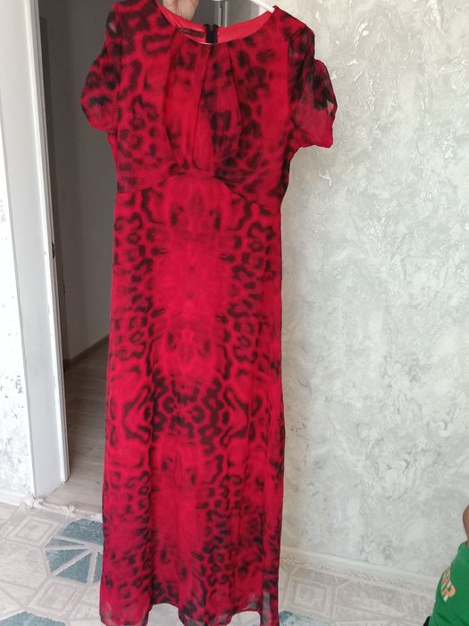 Продам вечерние платья