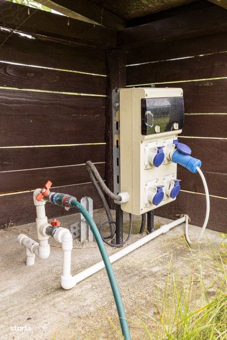 Motel, camping, piscina si lacuri de pescuit pe un teren de 49 285 mp