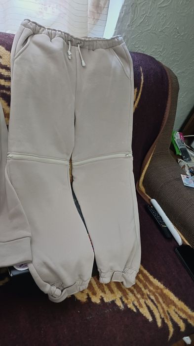 Vind pantalon trening  gros Cerasela Nicoara Nou mărimea M Pret Afisat