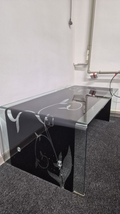 Журнальный столик