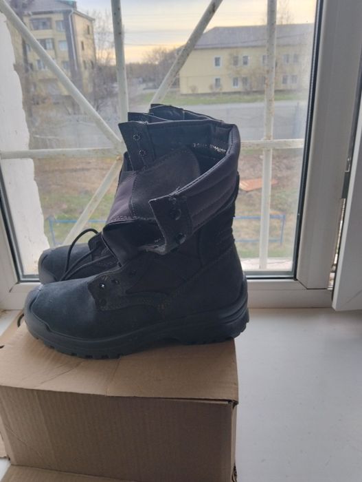 Продам берцы новые