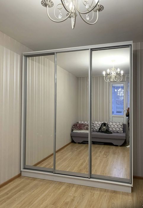 Большой раздвижной шкаф купе