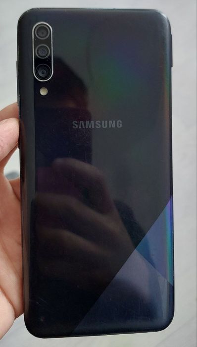 Продам Samsung Galaxy A30S 64 GB