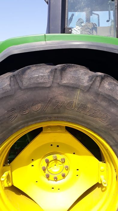 Vând set roti John Deere