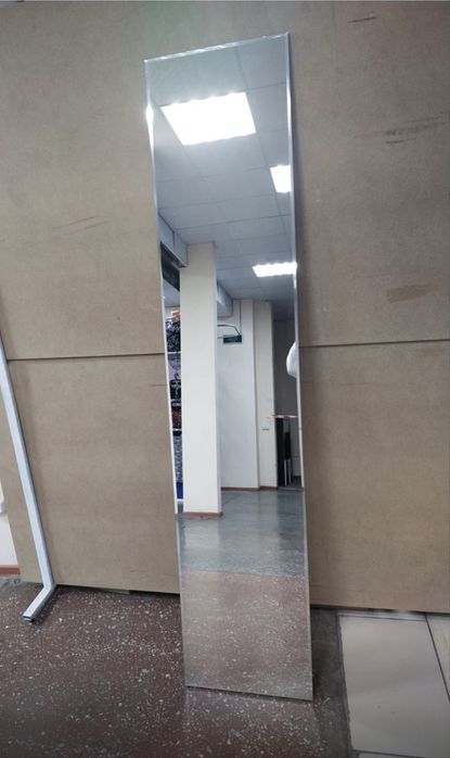 Продам зеркало в хорошем состояние