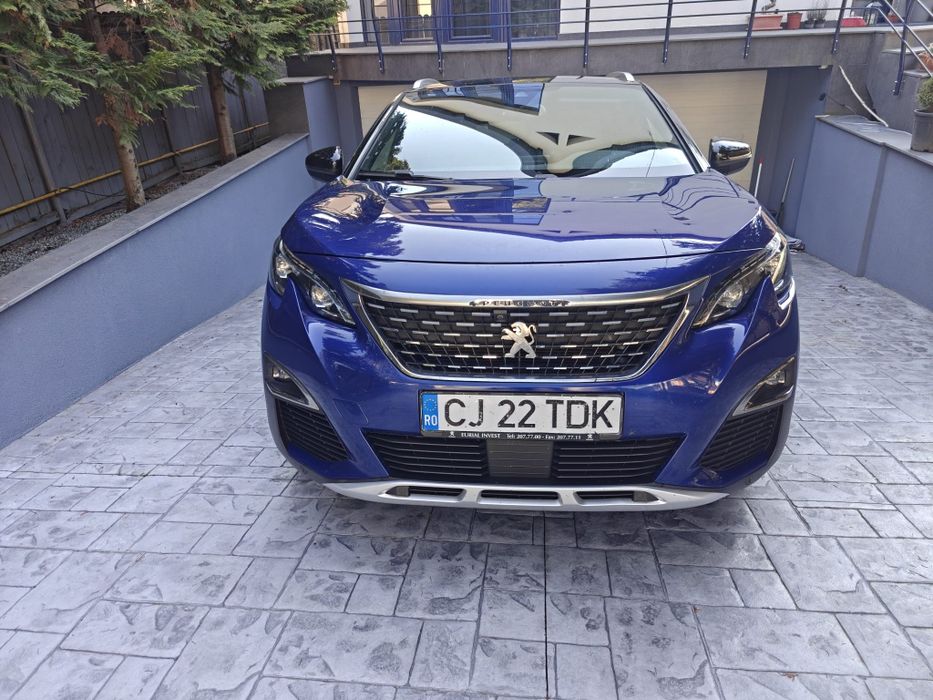 Vând Peugeot 3008
