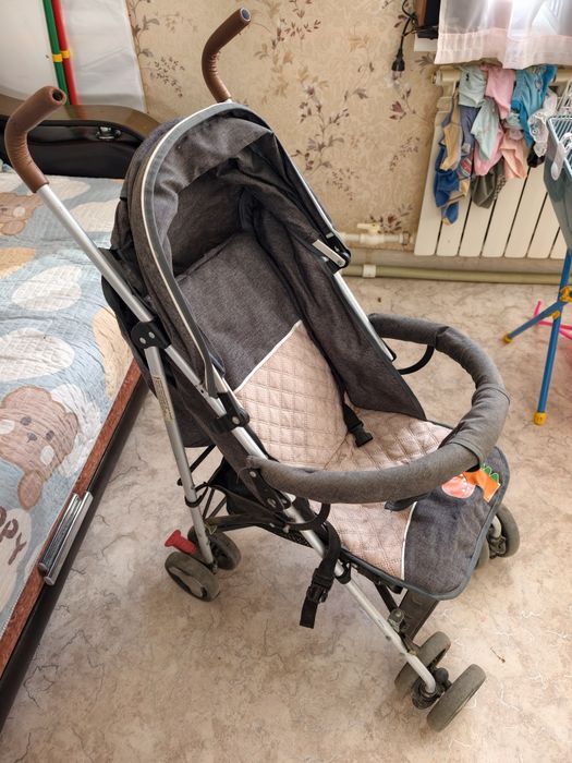 Коляска весенняя летняя