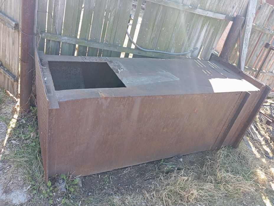 Емкость железная