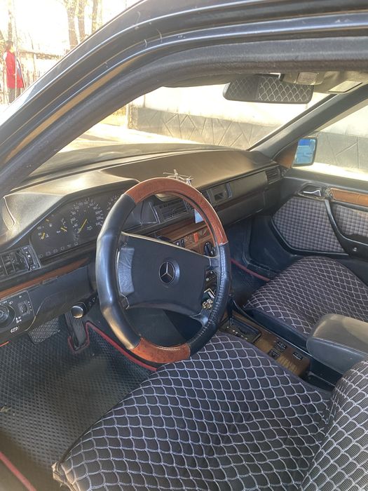 Продам машину мерседес 124 СРОЧНО!!!