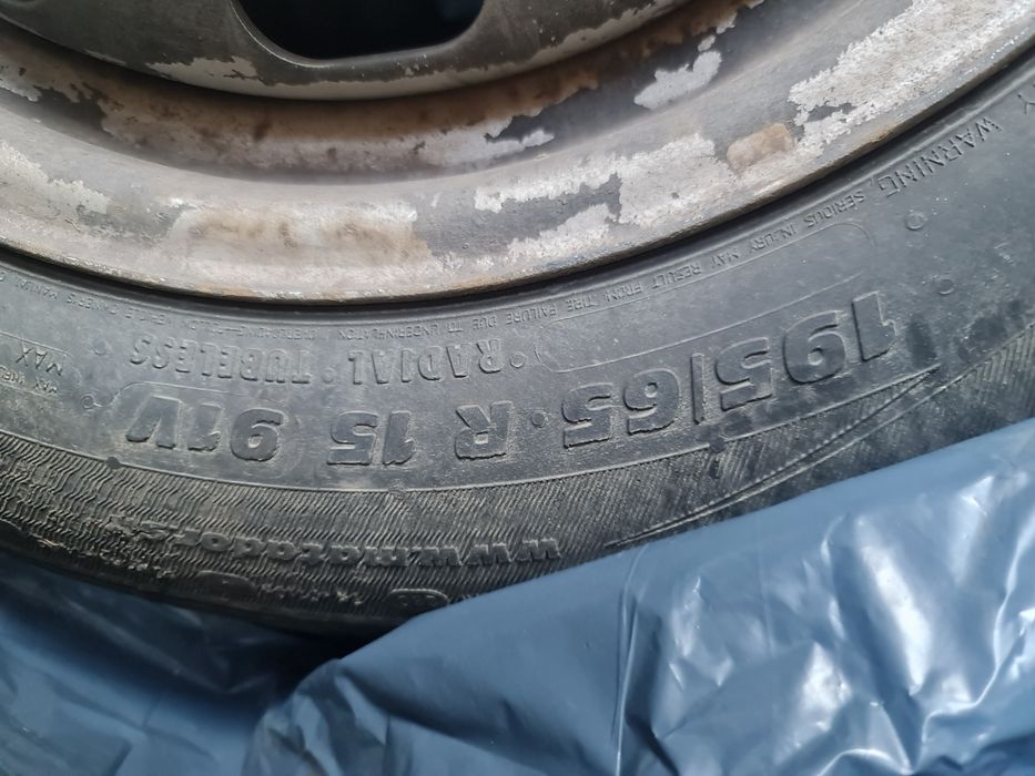 Roti cu jante de tabla  195x65x15 Golf 4