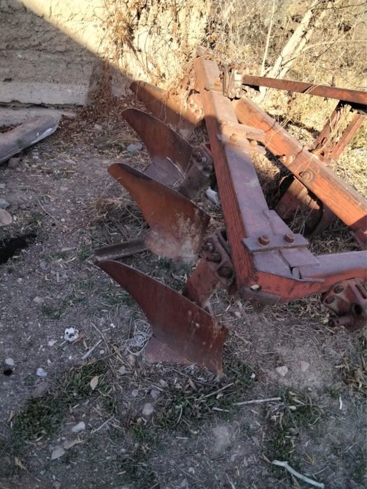 Плуг 4-корпусной для ДТ-75