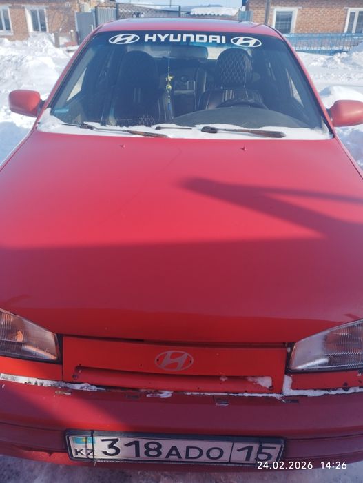 Продам машину хюндай лантра!!