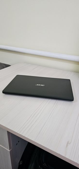 Ноутбук Acer (ssd 512гб)