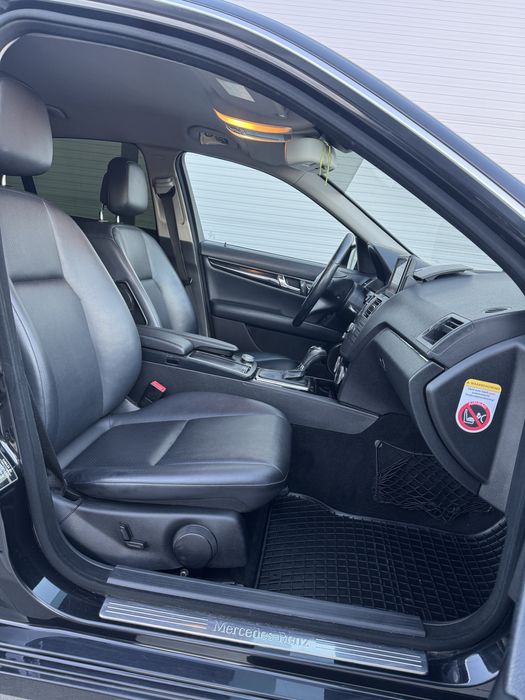 Mercedes-Benz C200 cdi Automat 2009 Euro5 Inmatriculat RO Variante