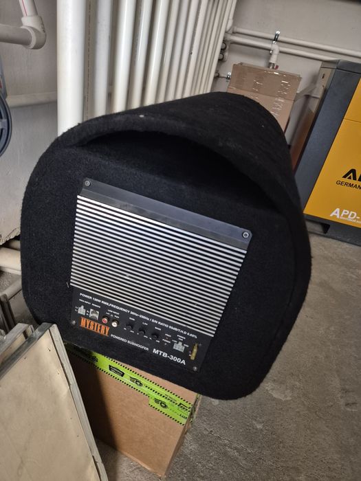 Сабуфер в хорошем состоянии оригинал