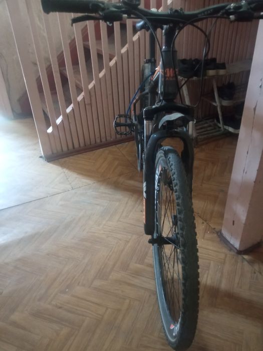 Velisoped sotiladi.. hamma joyi ishledi kamchiligi yoq