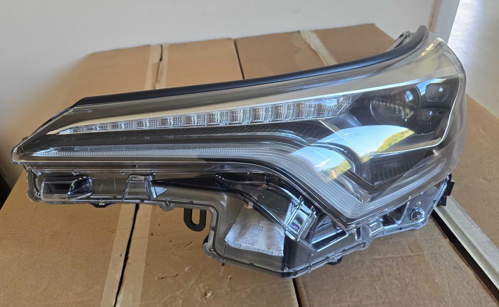 TOYOTA CH-R  LED 2018/23