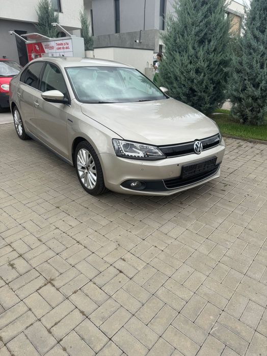 VOLKSWAGEN Jetta 0 — imagine 2