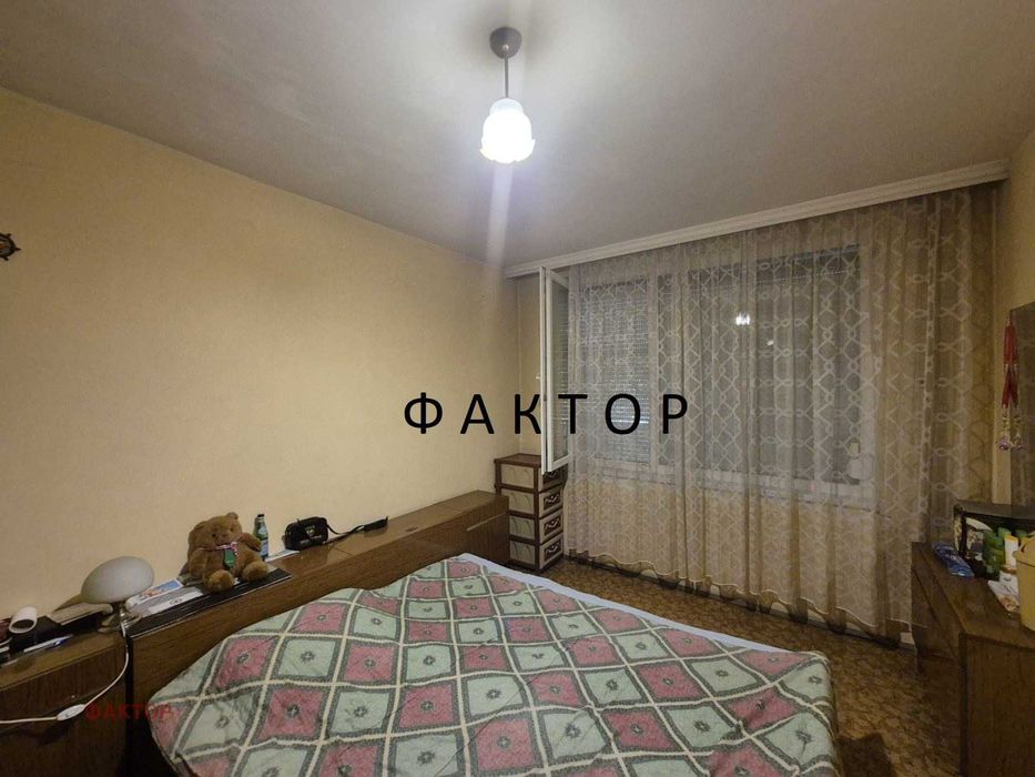 Многостаен апартамент в К. Париж