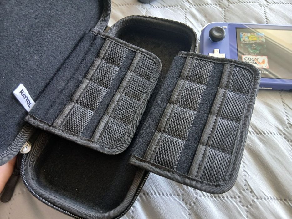 Nintendo Switch Lite + аксесоари