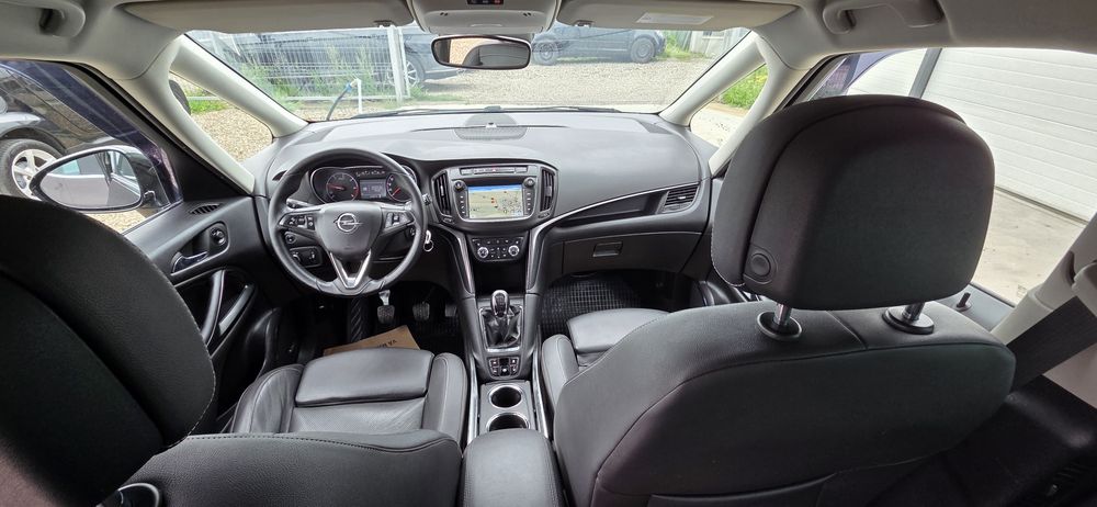 Opel      Zafira   INFINITI