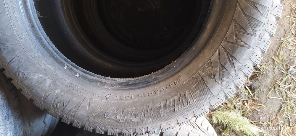 215/65/16 есть три балона