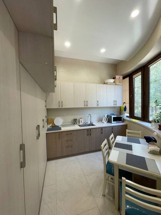 Аренда 200 м² под клинику/офис м. БИЙ Капитал банк