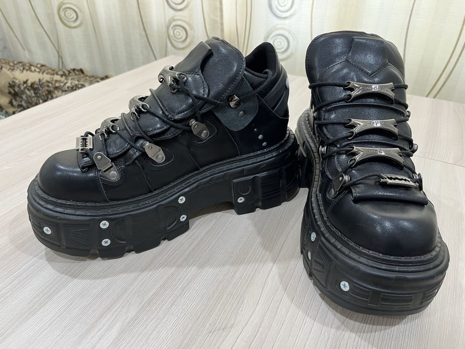 New rock обувь. .