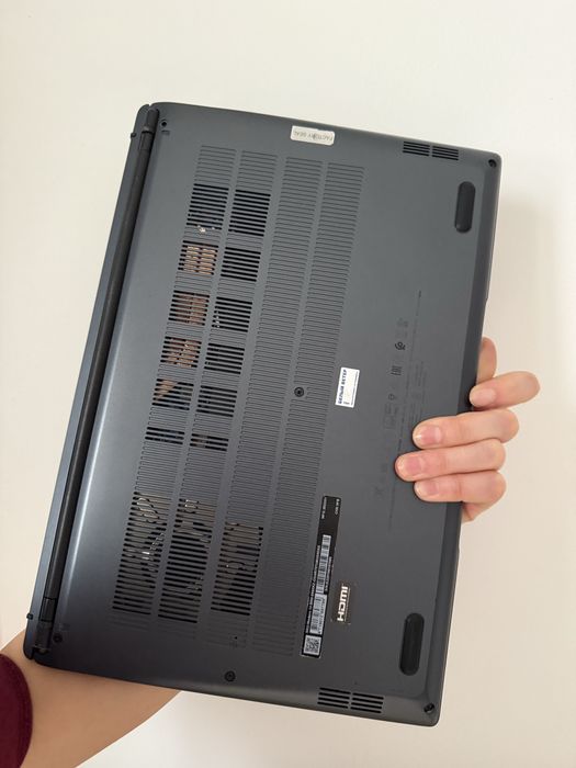 Продам MSI Modern 14 (Ryzen 7, чистый Windows)