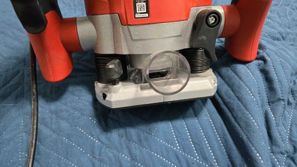 Оберфреза Einhell